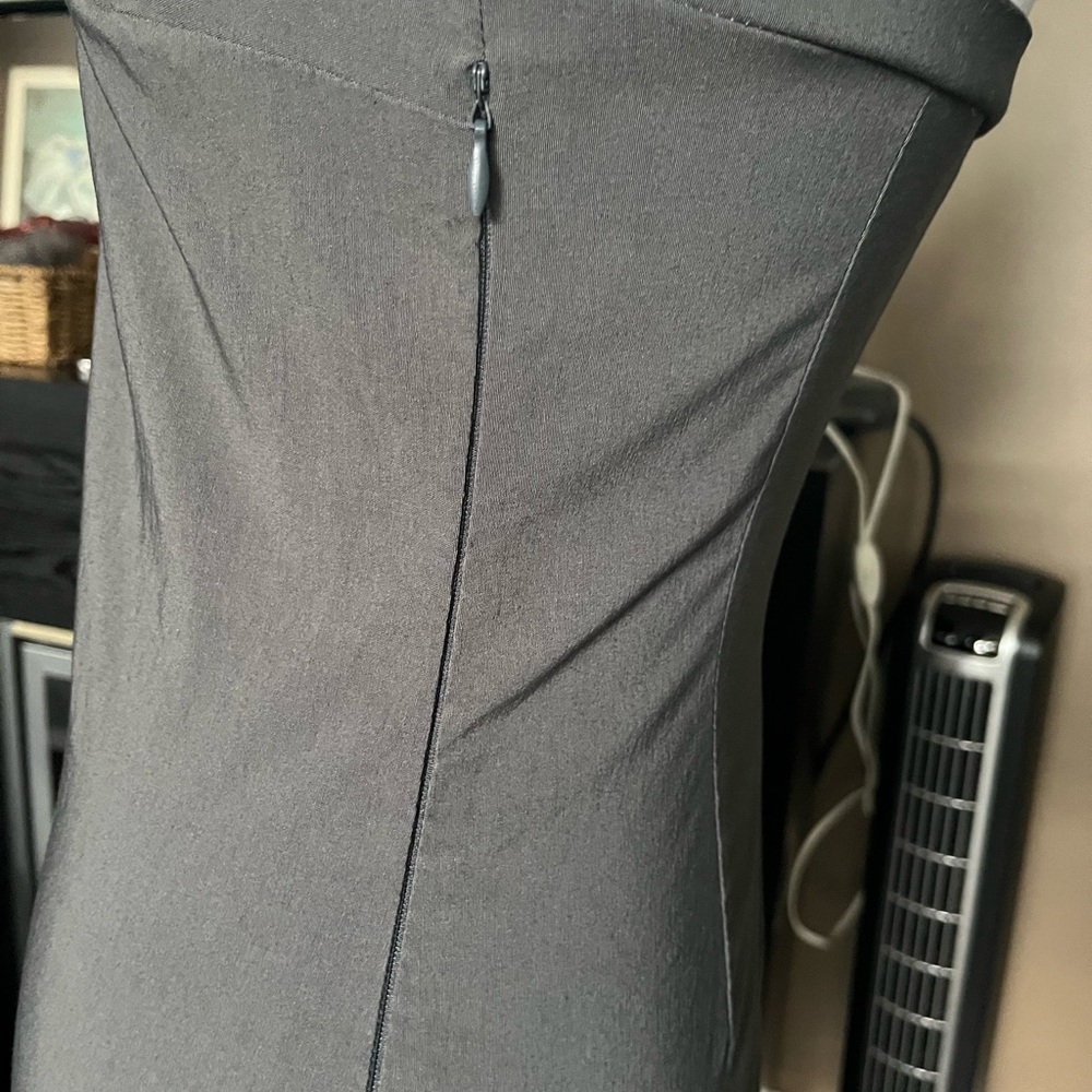 Chic Strapless like Gray and White Dress - Picture 3 of 8